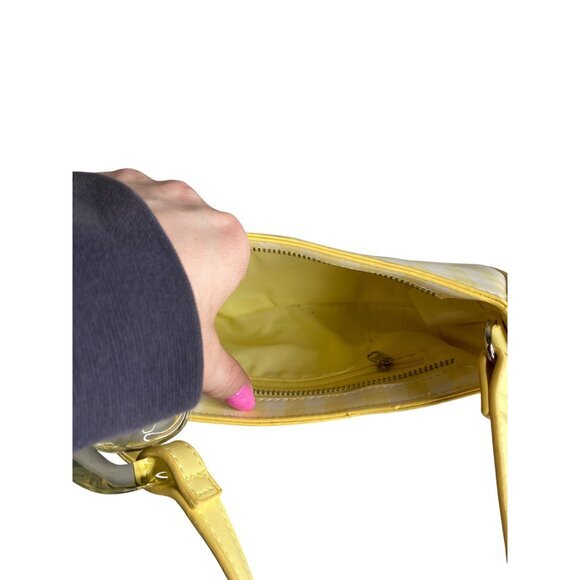 Y2K Yellow & White Gingham Shoulder Bag With Acrylic Chain Detail Zipper Closure - Picture 5 of 7